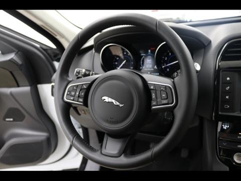 2018 Jaguar F-PACE 25t Premium