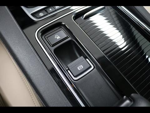 2018 Jaguar F-PACE 25t Premium