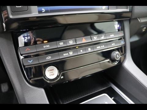 2018 Jaguar F-PACE 25t Premium