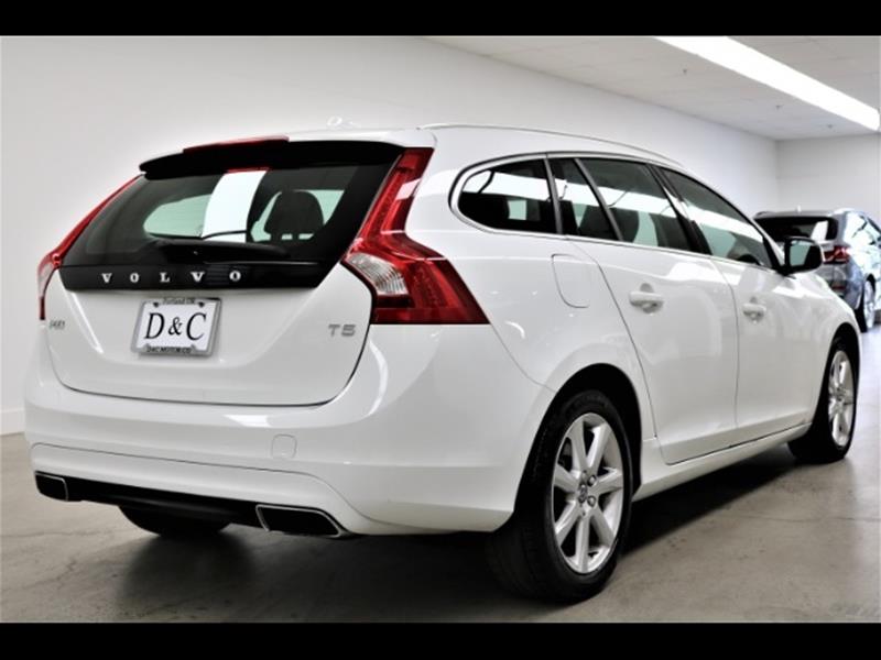 2016 Volvo V60 T5 Drive-E Premier