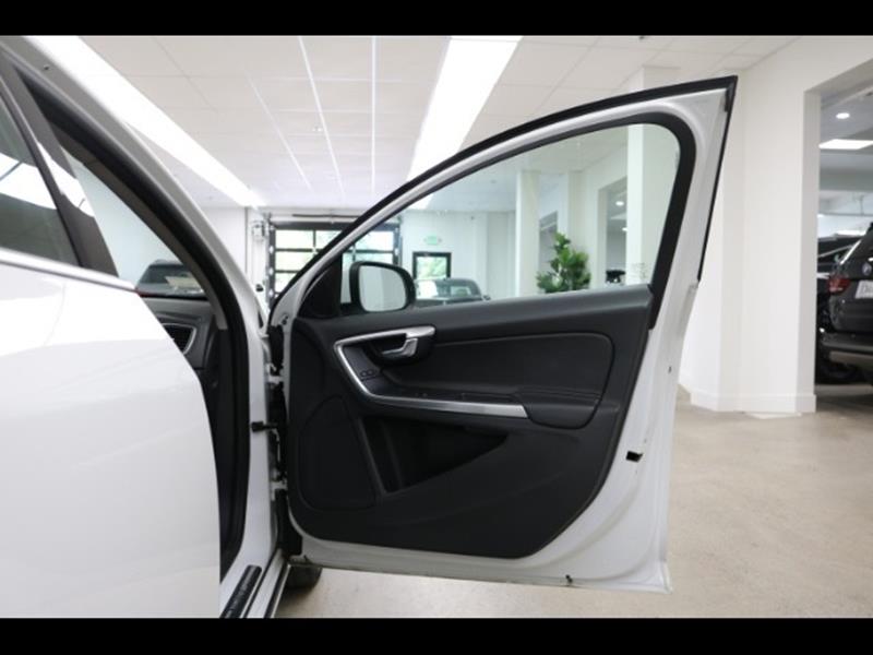 2016 Volvo V60 T5 Drive-E Premier