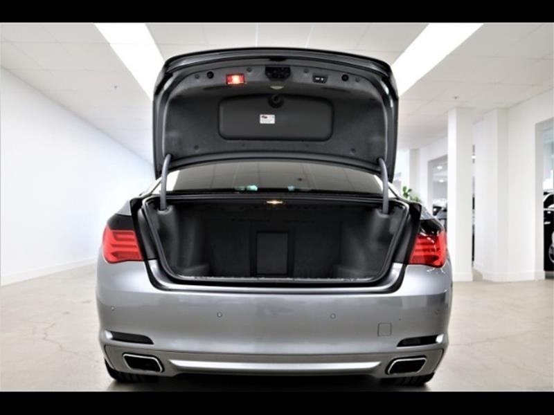 2012 BMW 7 Series 740i