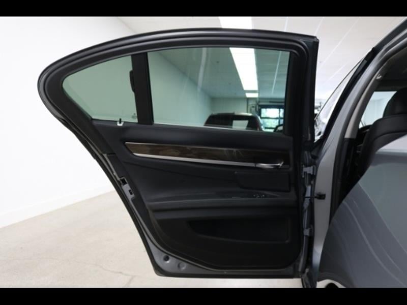 2012 BMW 7 Series 740i