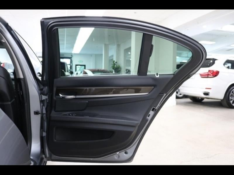 2012 BMW 7 Series 740i