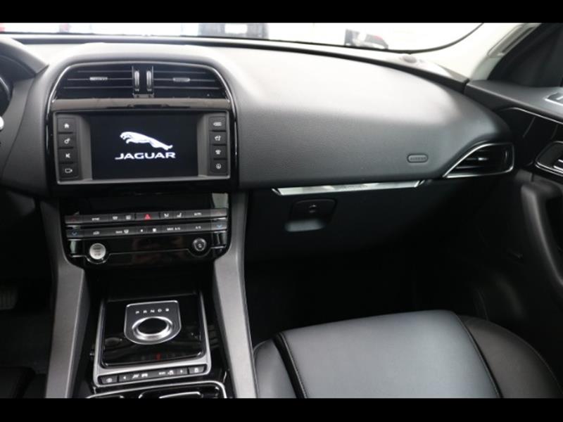 2018 Jaguar F-PACE 25t Premium