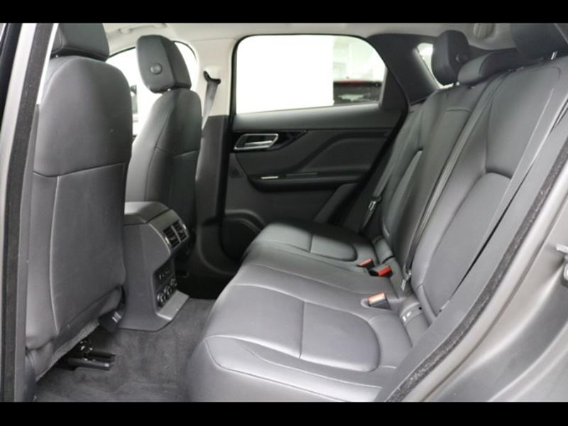 2018 Jaguar F-PACE 25t Premium