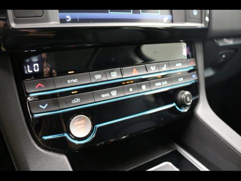 2018 Jaguar F-PACE 25t Premium