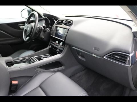 2018 Jaguar F-PACE 25t Premium