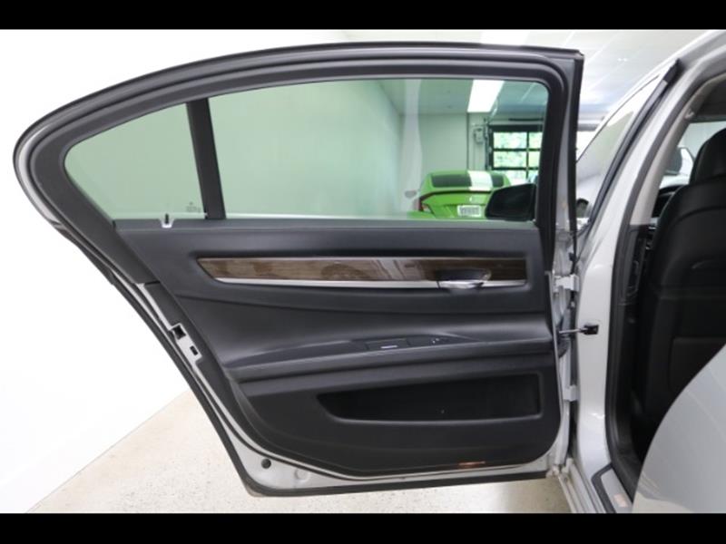 2010 BMW 7 Series 750Li xDrive