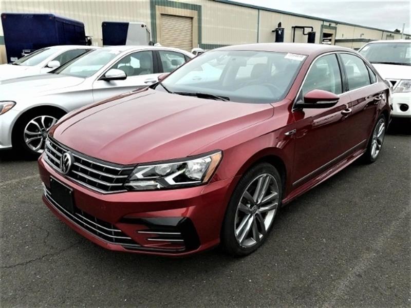 2017 Volkswagen Passat 1.8T R-Line