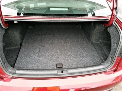 2017 Volkswagen Passat 1.8T R-Line