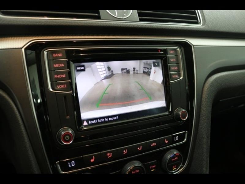 2017 Volkswagen Passat 1.8T R-Line