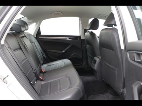 2017 Volkswagen Passat 1.8T R-Line