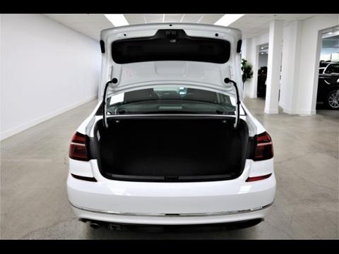 2017 Volkswagen Passat 1.8T R-Line