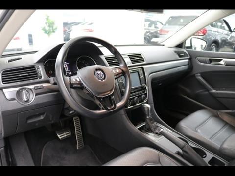 2017 Volkswagen Passat 1.8T R-Line