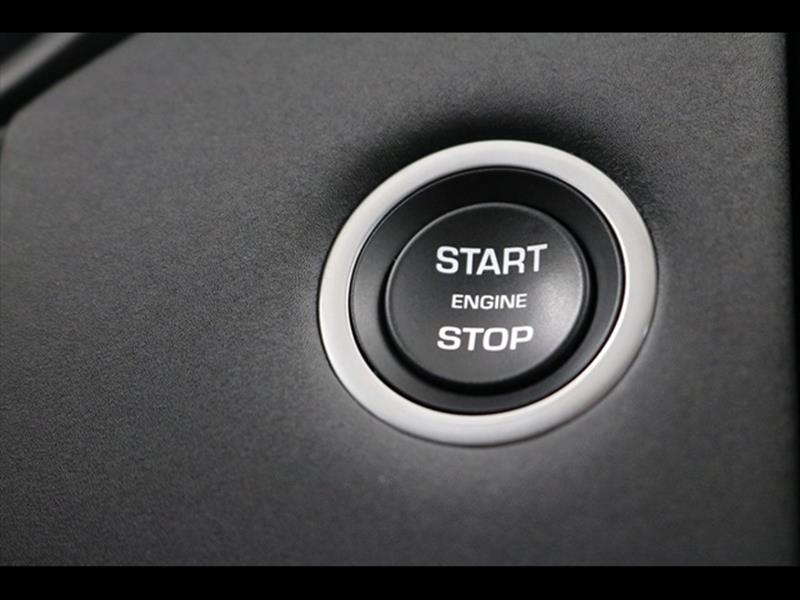 2017 Land Rover Discovery SE