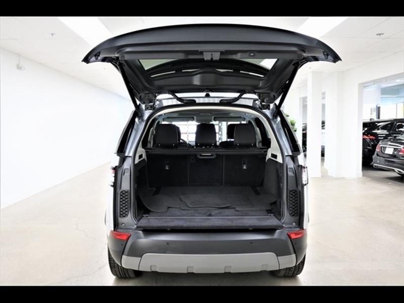 2017 Land Rover Discovery SE