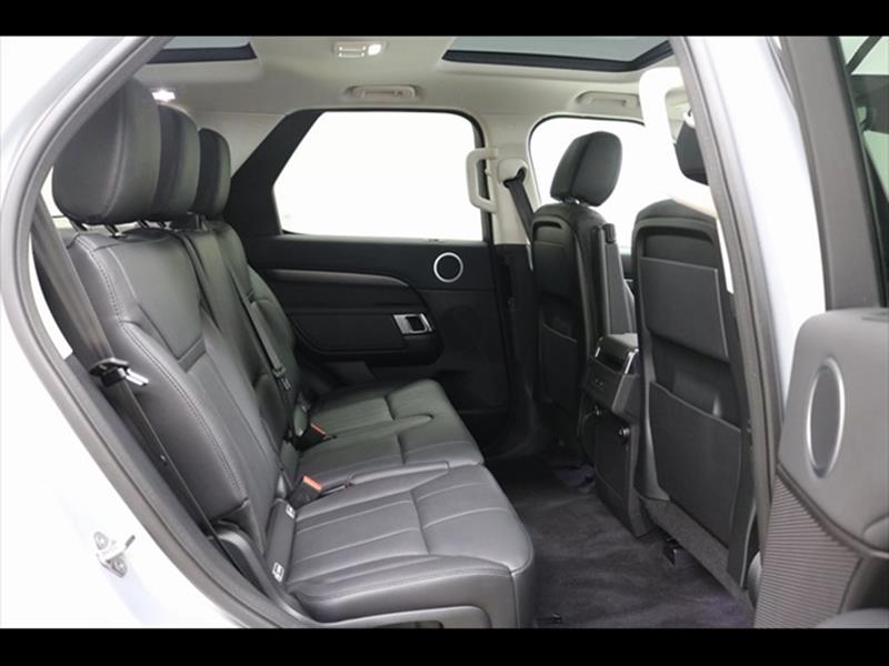 2017 Land Rover Discovery SE