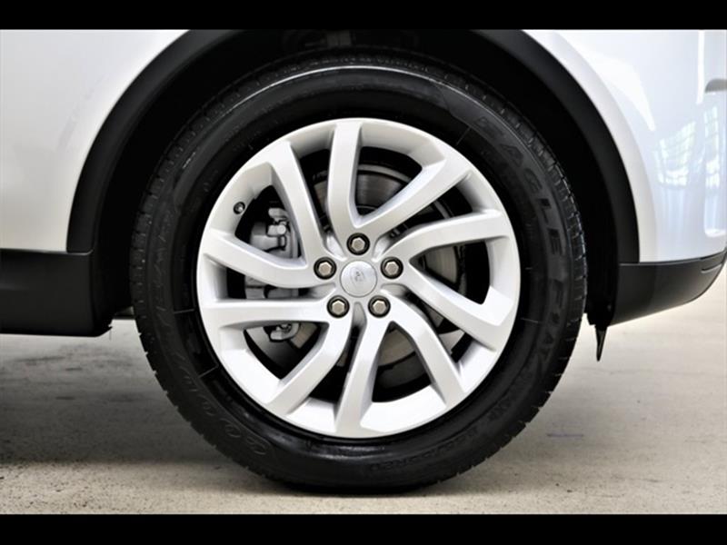 2017 Land Rover Discovery SE