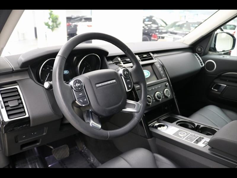 2017 Land Rover Discovery SE