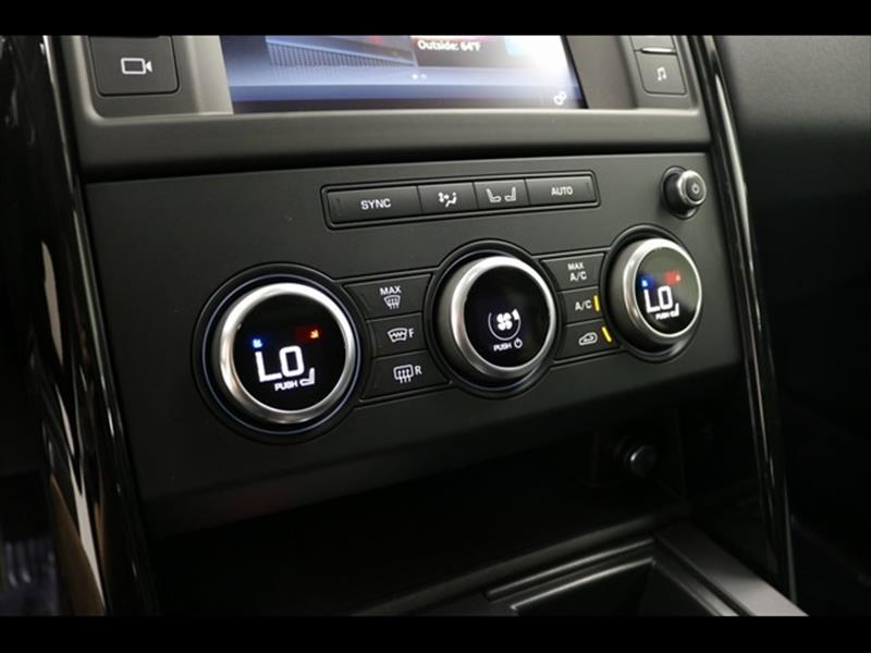 2017 Land Rover Discovery SE