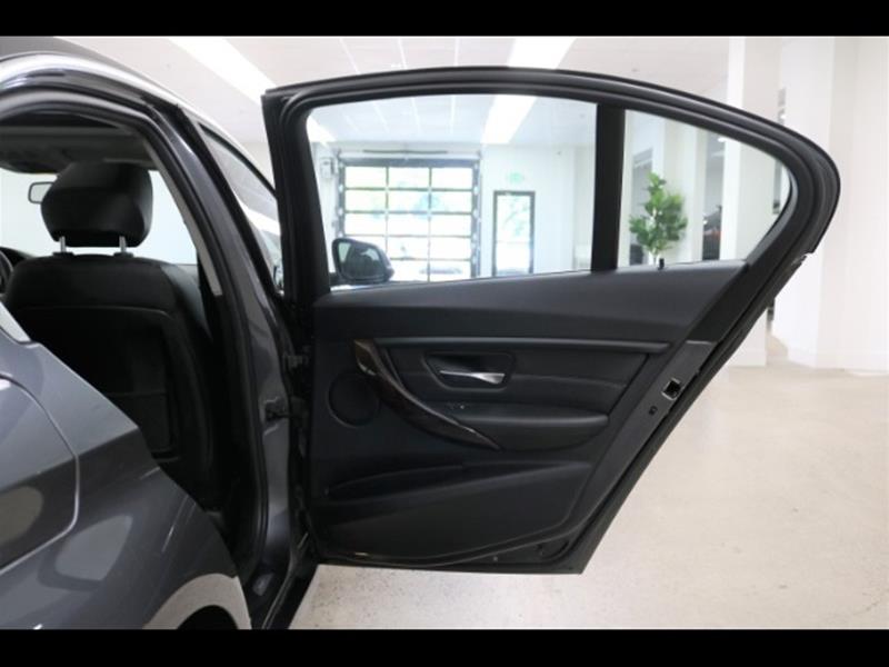 2012 BMW 3 Series 328i