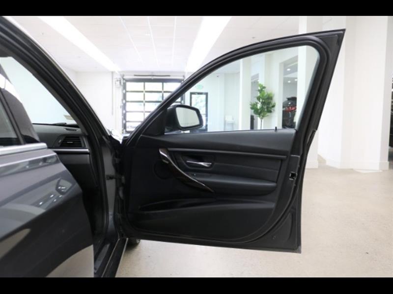 2012 BMW 3 Series 328i