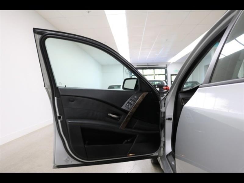 2006 BMW 5 Series 530xi