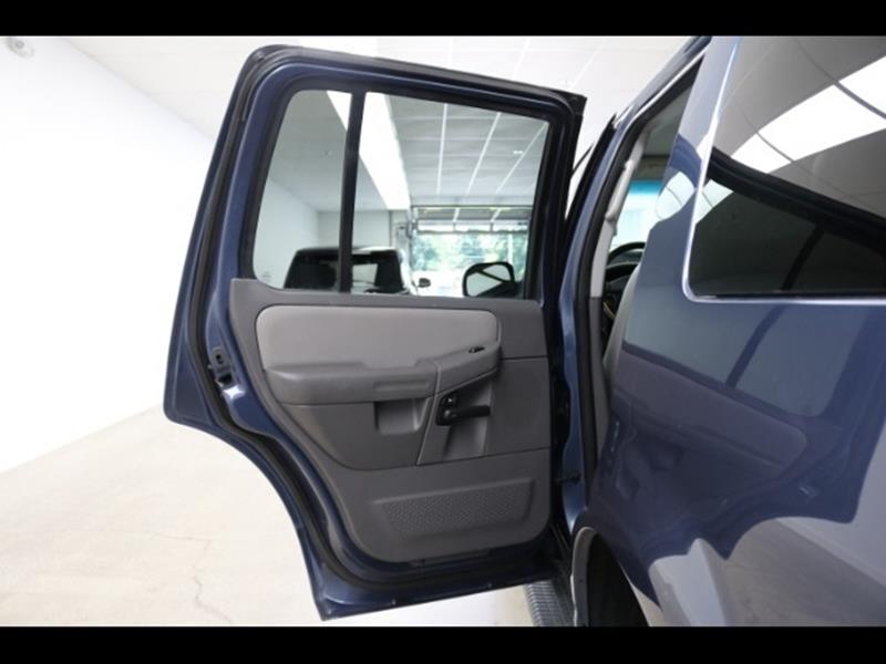 2005 Ford Explorer XLT