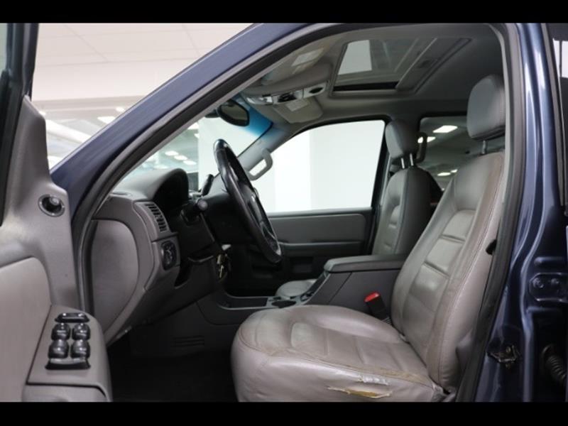 2005 Ford Explorer XLT