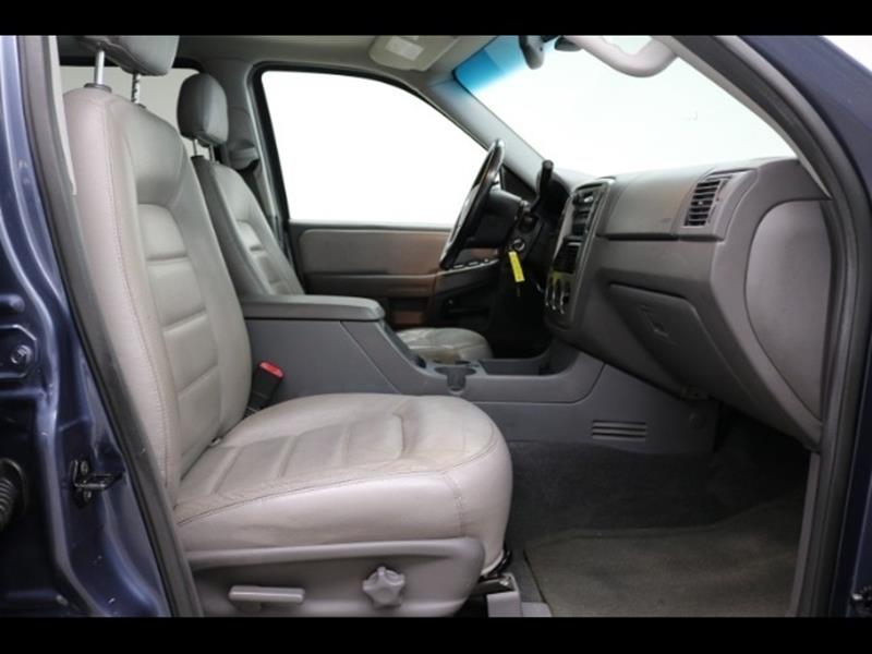 2005 Ford Explorer XLT