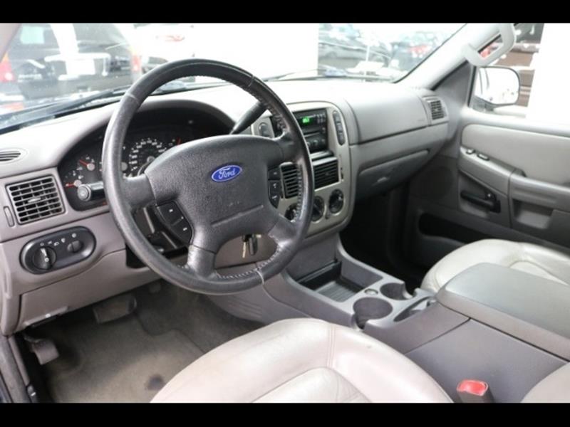 2005 Ford Explorer XLT