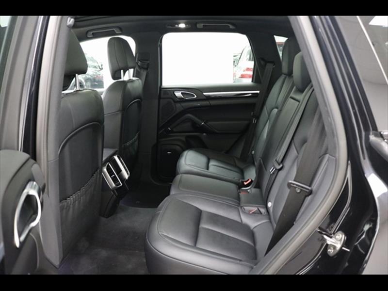 2016 Porsche Cayenne S E-Hybrid