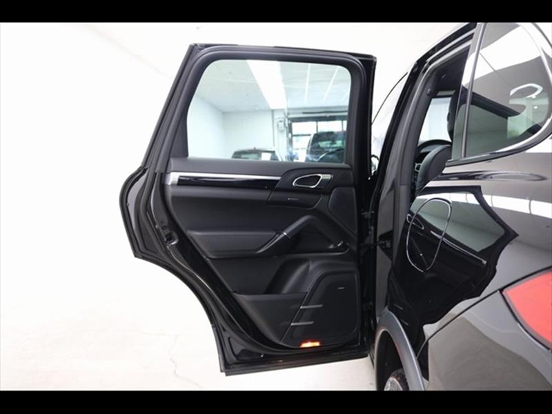 2016 Porsche Cayenne S E-Hybrid