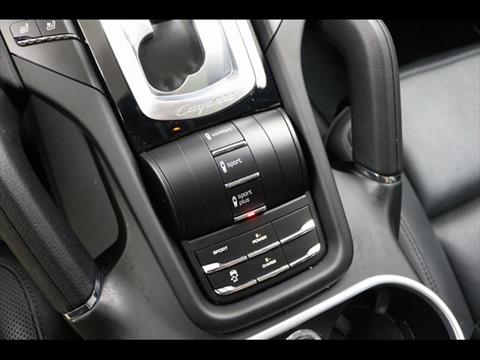 2016 Porsche Cayenne S E-Hybrid