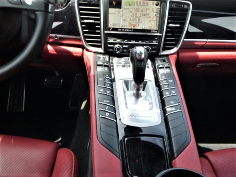 2016 Porsche Panamera