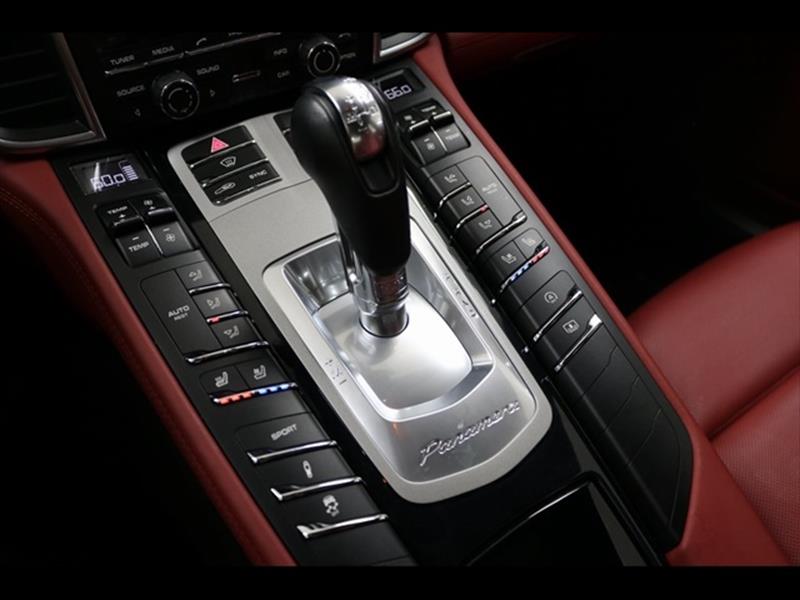 2016 Porsche Panamera