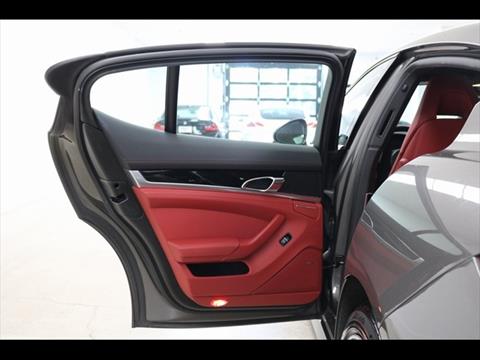 2016 Porsche Panamera