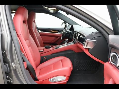 2016 Porsche Panamera