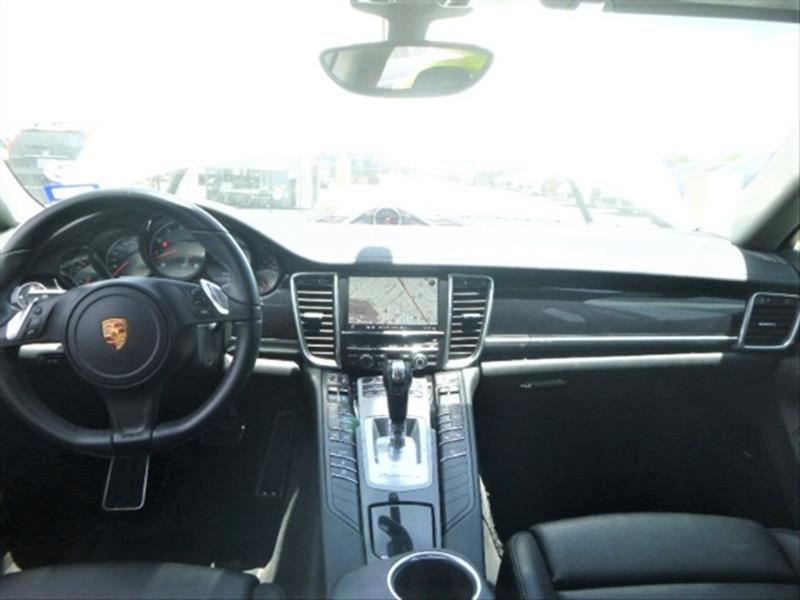 2016 Porsche Panamera