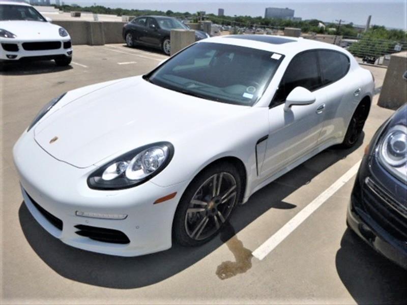 2016 Porsche Panamera