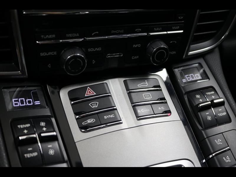 2016 Porsche Panamera