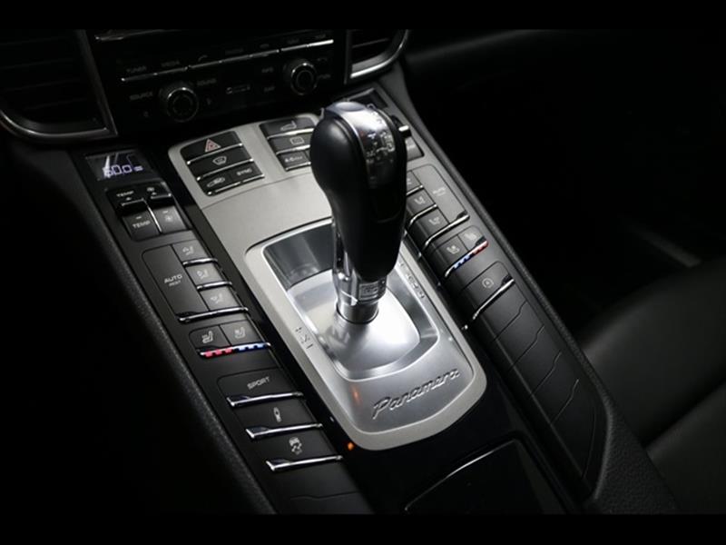 2016 Porsche Panamera