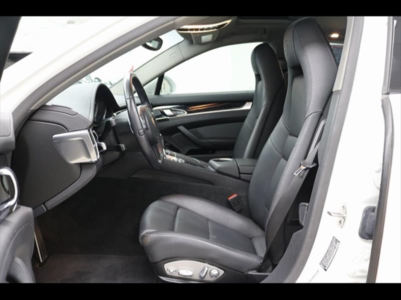 2016 Porsche Panamera