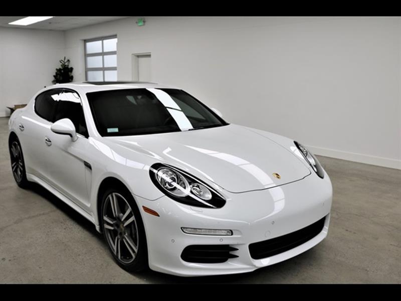 2016 Porsche Panamera