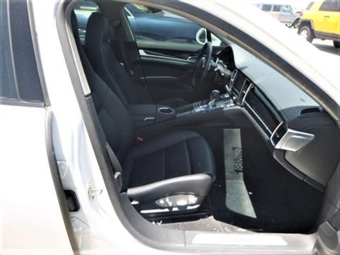 2016 Porsche Panamera