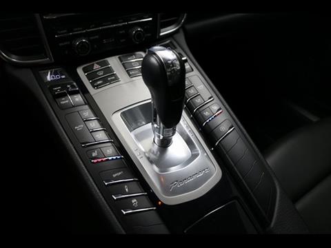 2016 Porsche Panamera