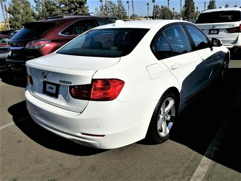 2015 BMW 3 Series 320i