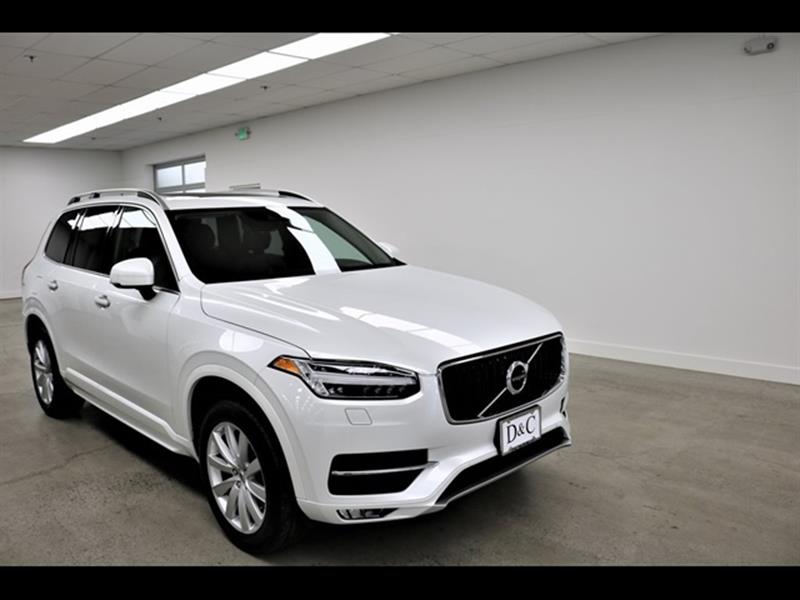 2018 Volvo XC90 T6 Momentum