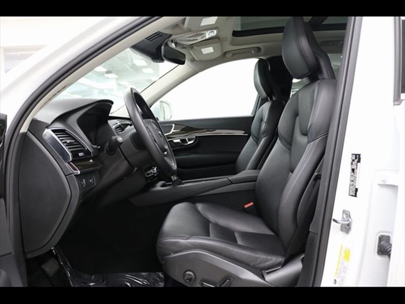 2018 Volvo XC90 T6 Momentum